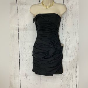 Express Black mini strapless bodycon ruched with bows dress size 0 w/ opt straps